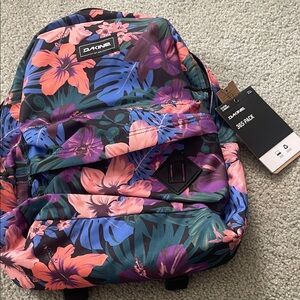 Dakine Tropical Print Backpack NWT